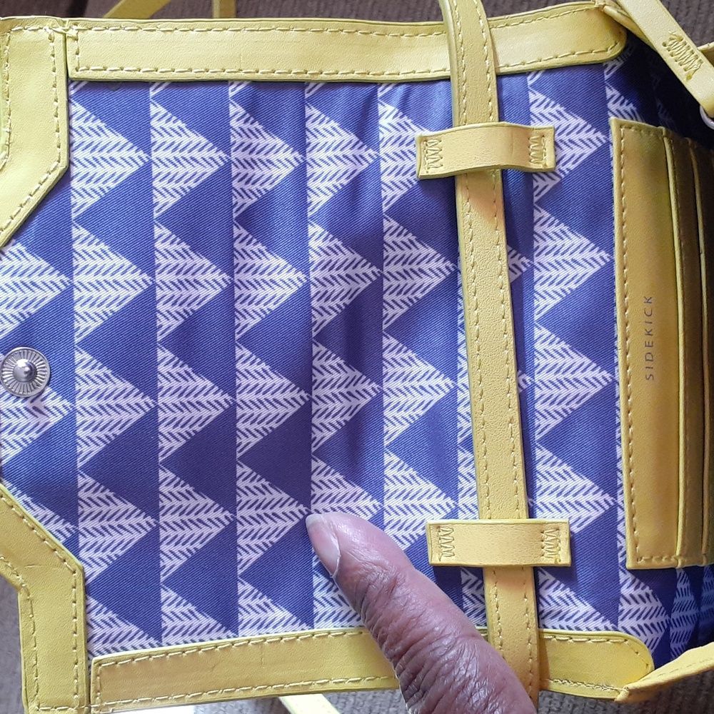 Stella & Dot crossbody purse - Picture 3 of 6